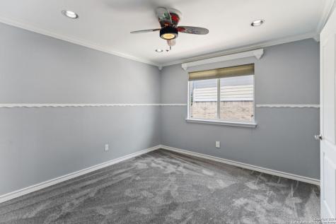 21419 La Pena San Antonio TX 78258