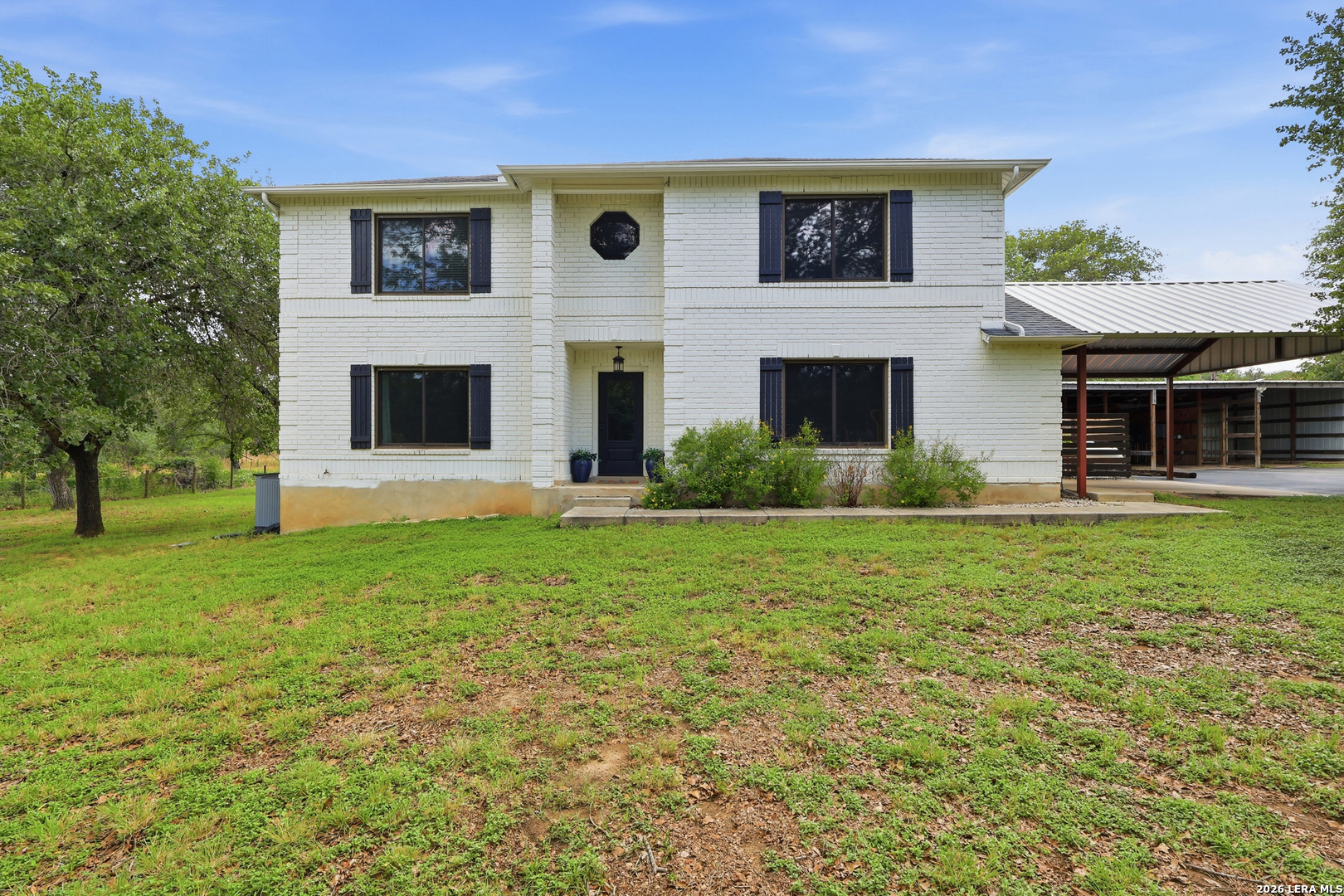 302 Whispering Oaks Adkins TX 78101