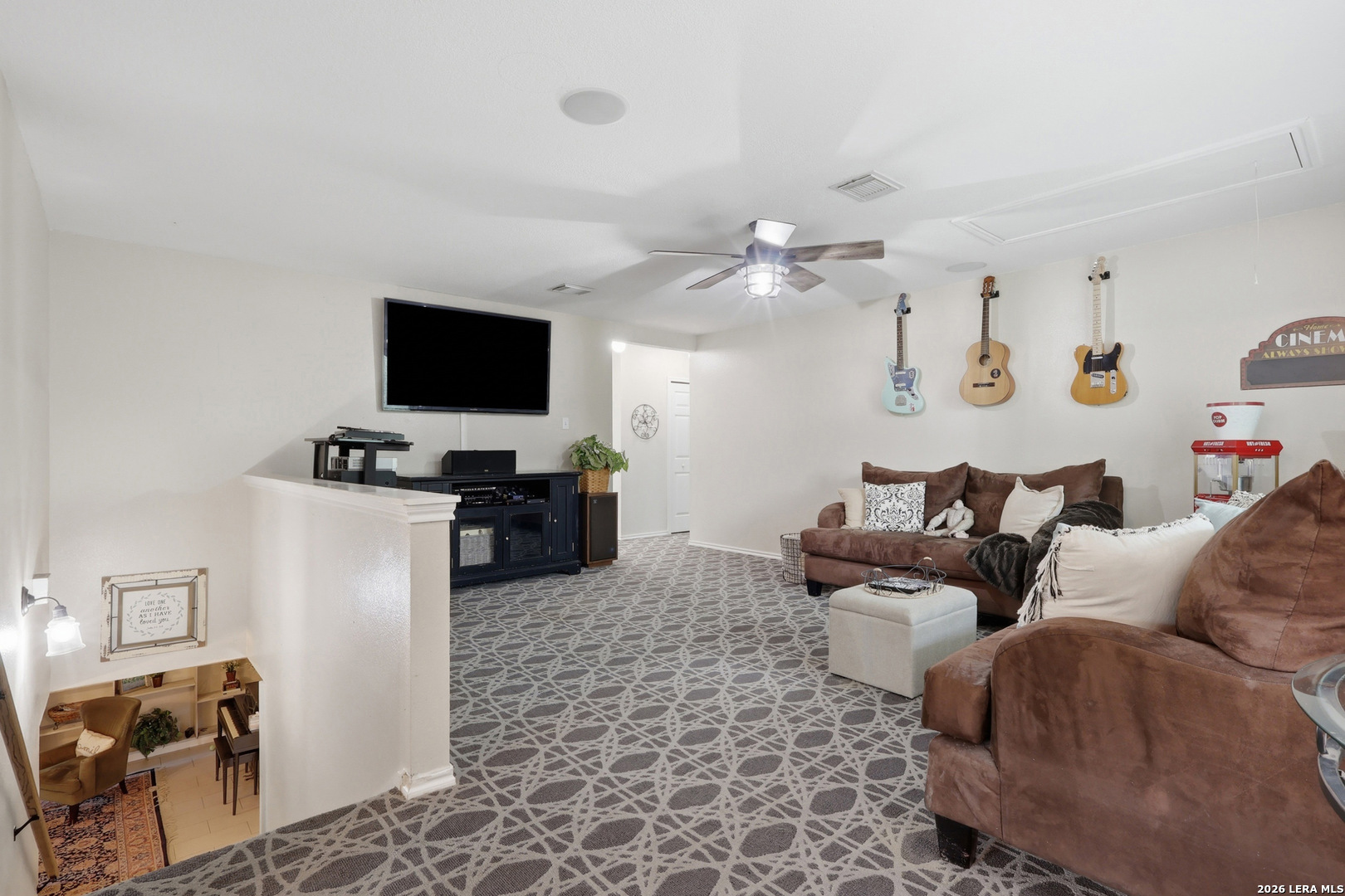 302 Whispering Oaks Adkins TX 78101