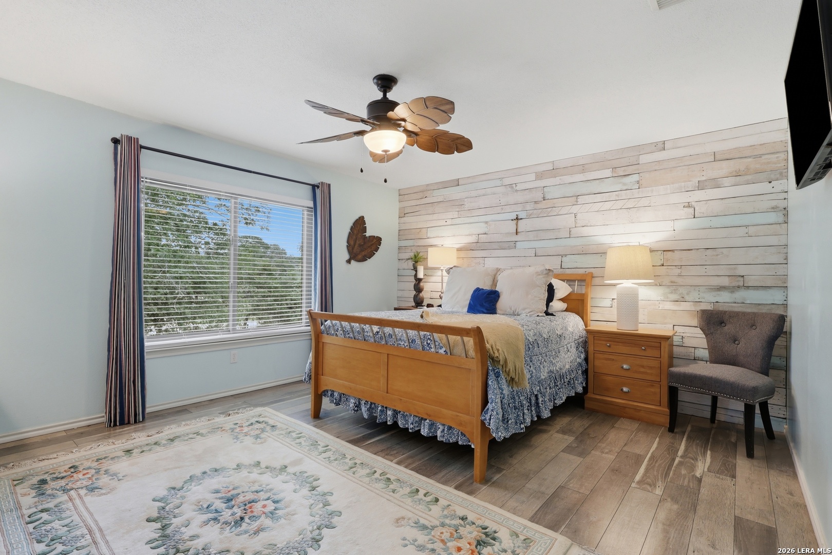 302 Whispering Oaks Adkins TX 78101