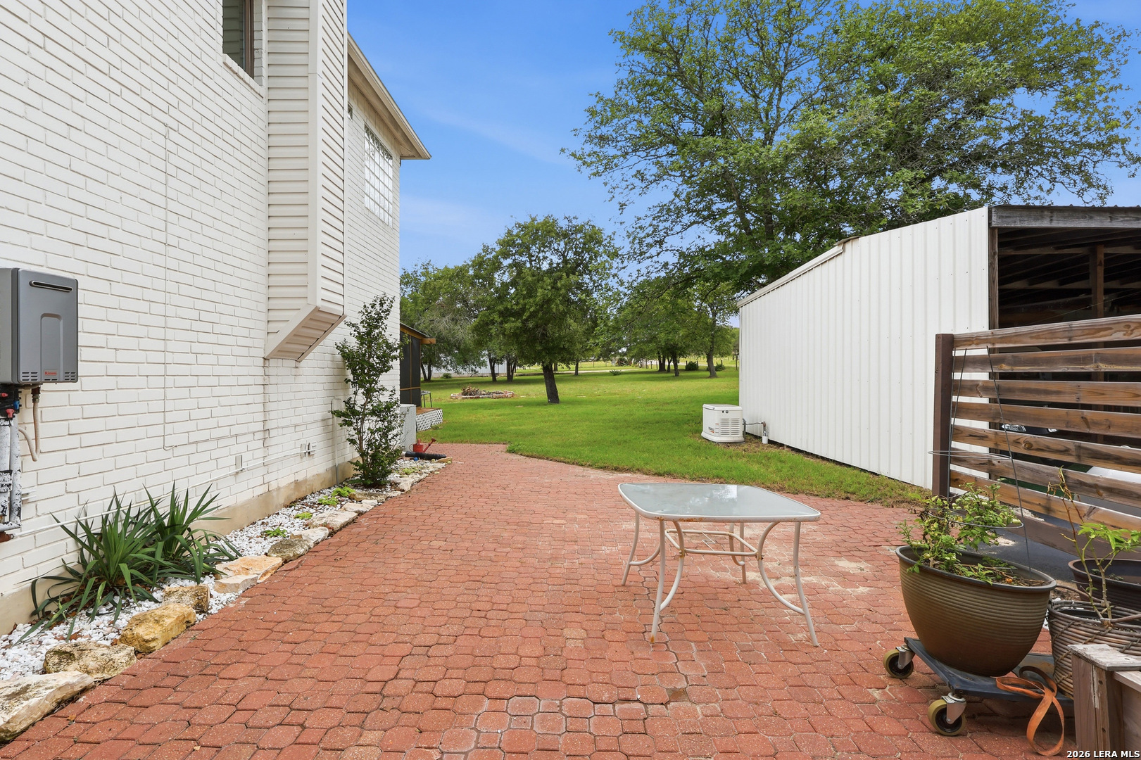 302 Whispering Oaks Adkins TX 78101