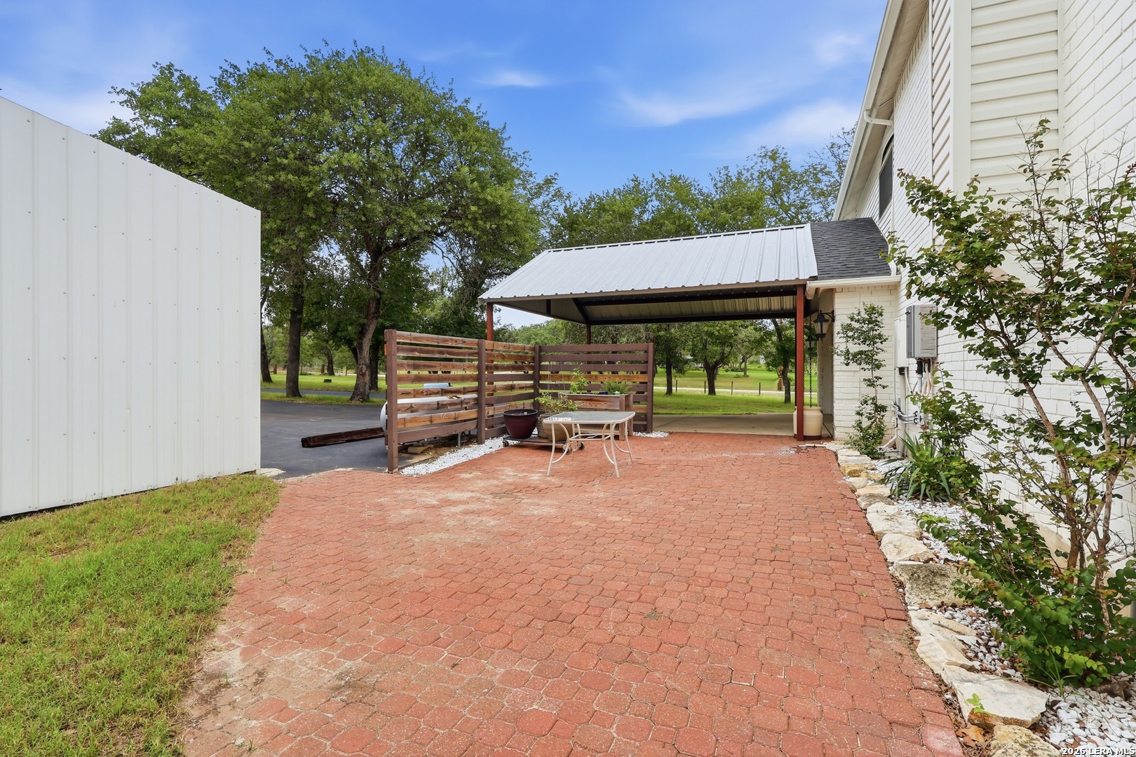 302 Whispering Oaks Adkins TX 78101