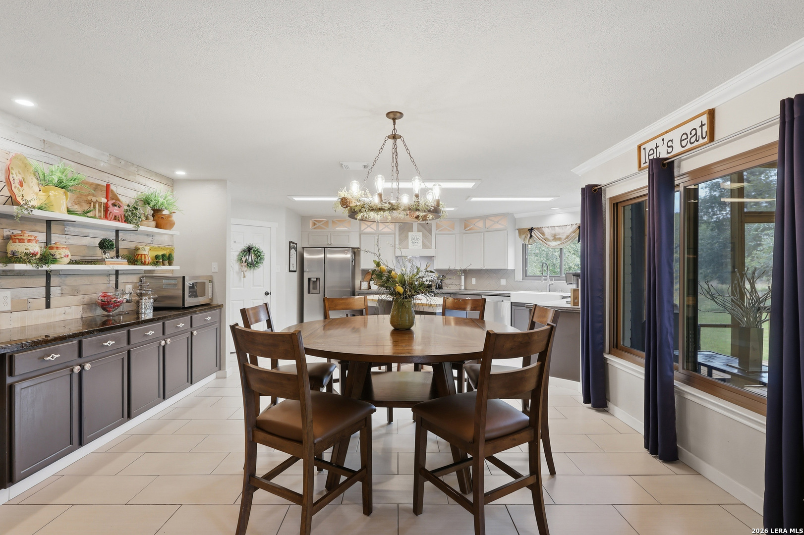 302 Whispering Oaks Adkins TX 78101