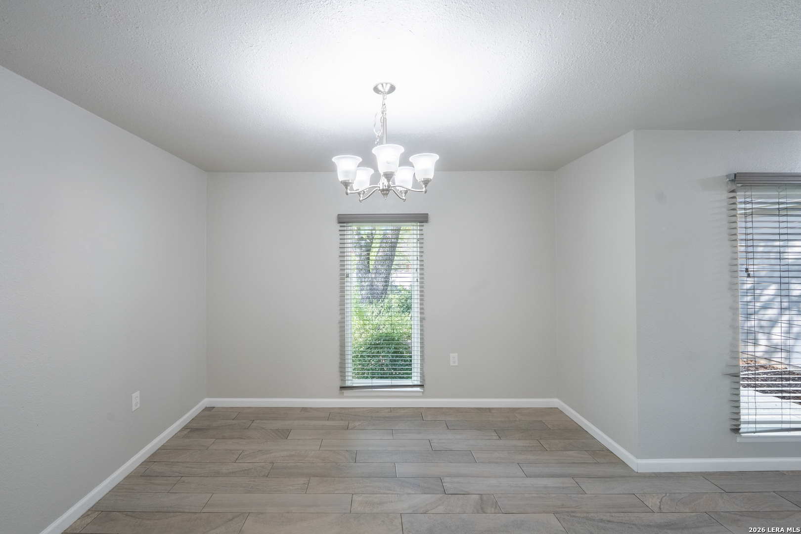 6807 Timberhill Leon Valley TX 78238