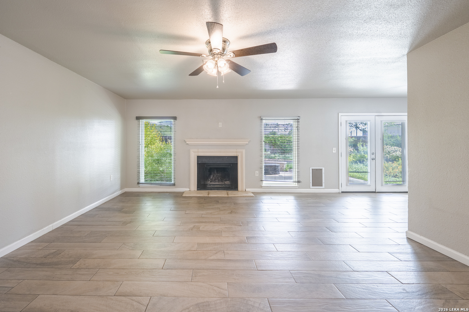 6807 Timberhill Leon Valley TX 78238