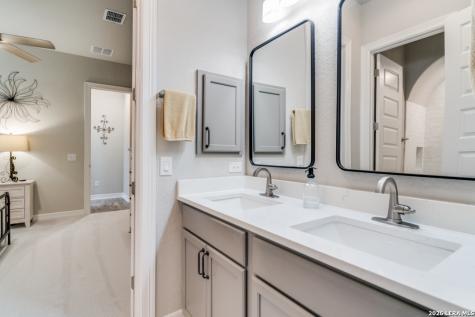 28331 Charlotte Cove San Antonio TX 78260
