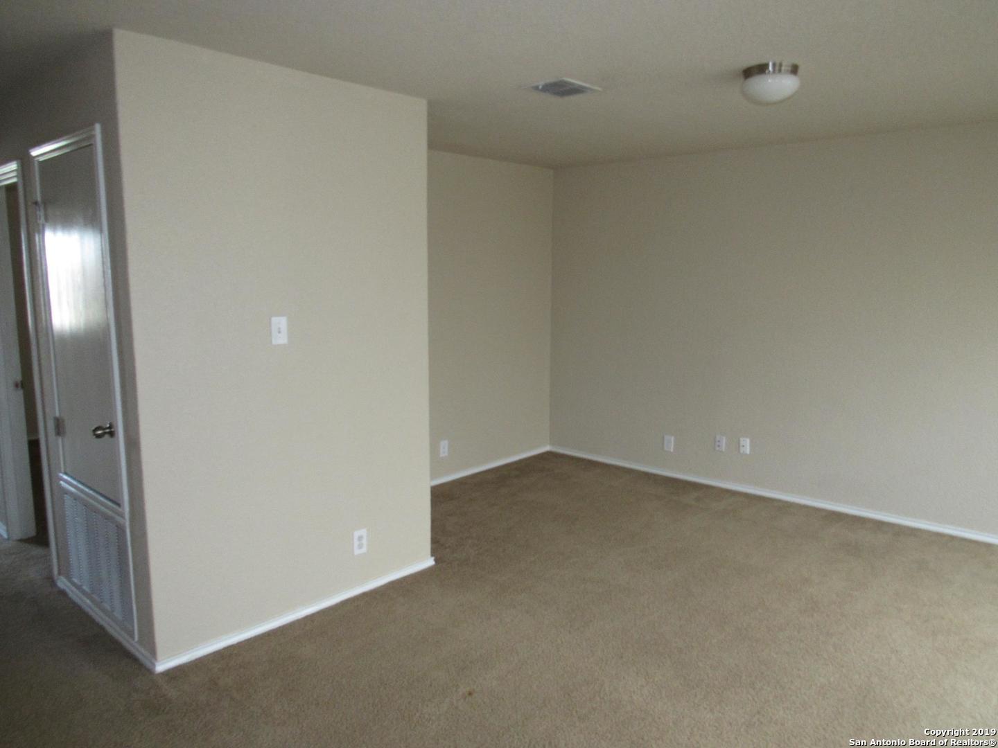 7002 Laguna Beach Converse TX 78109