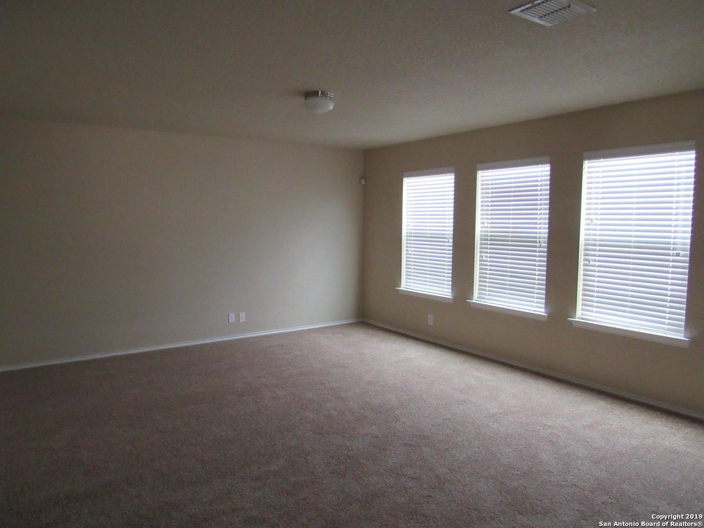 7002 Laguna Beach Converse TX 78109