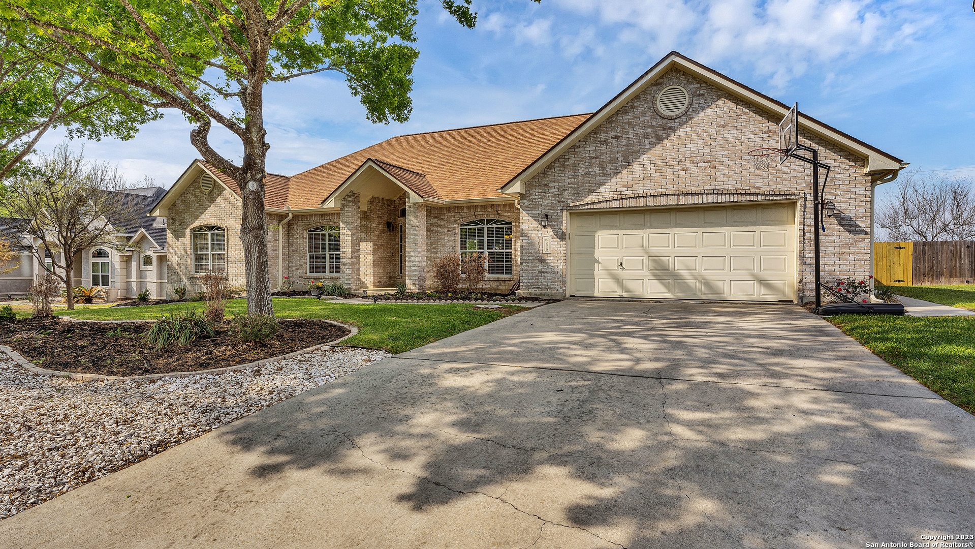 2320 Country Grace New Braunfels TX 78130