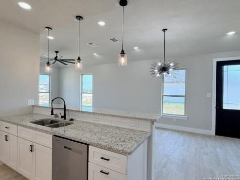 121 Camino Verde Court La Vernia TX 78121
