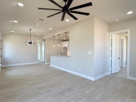 121 Camino Verde Court La Vernia TX 78121