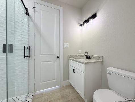 121 Camino Verde Court La Vernia TX 78121