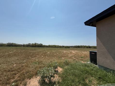 121 Camino Verde Court La Vernia TX 78121