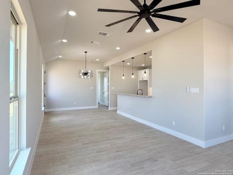 121 Camino Verde Court La Vernia TX 78121