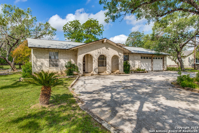 6702 Thunderbird Drive San Antonio TX 78240