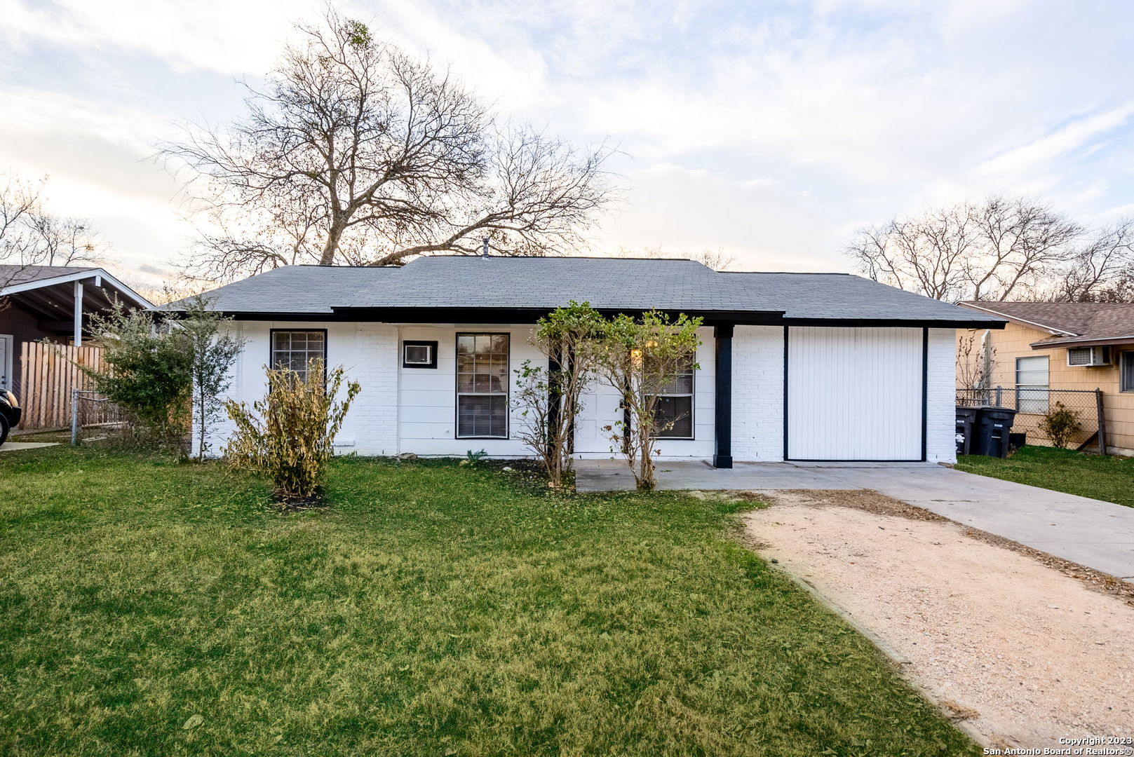 6074 Castle Hunt San Antonio TX 78218