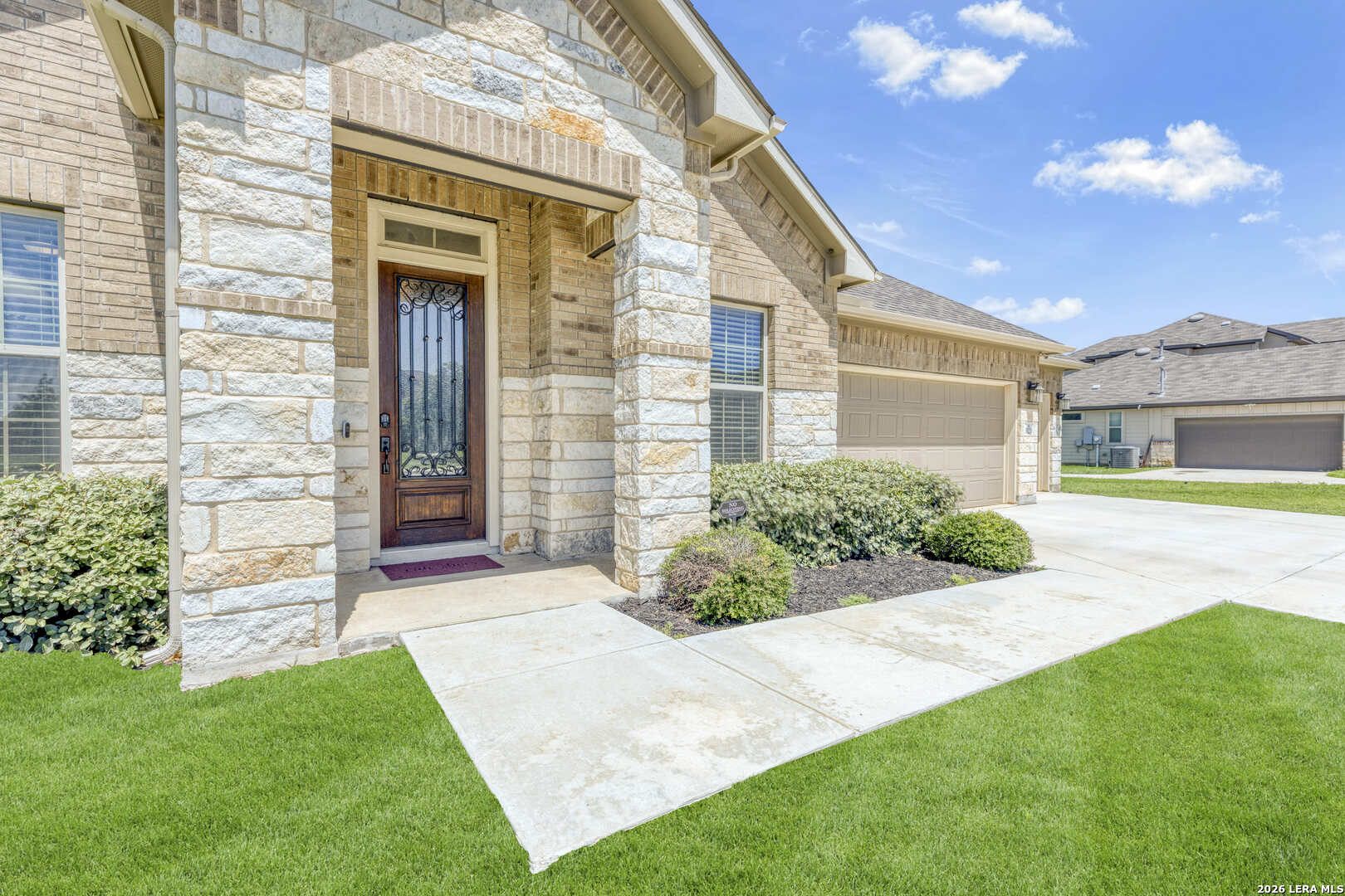 5021 Tupelo Row San Antonio TX 78263