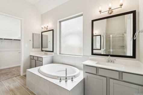 9717 Van Horn San Antonio TX 78254