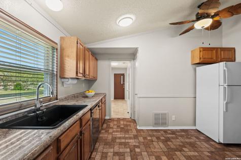 127 Stonegate S Boerne TX 78006
