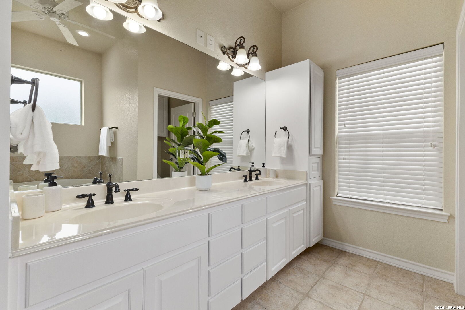 128 Comal Oak Bulverde TX 78163