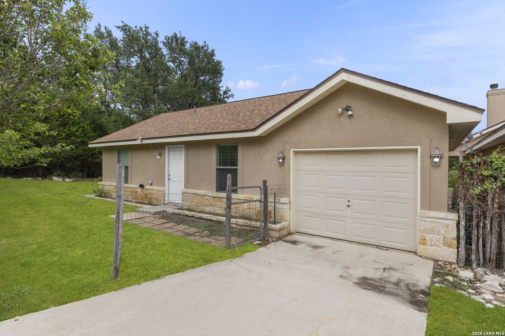 128 Comal Oak Bulverde TX 78163