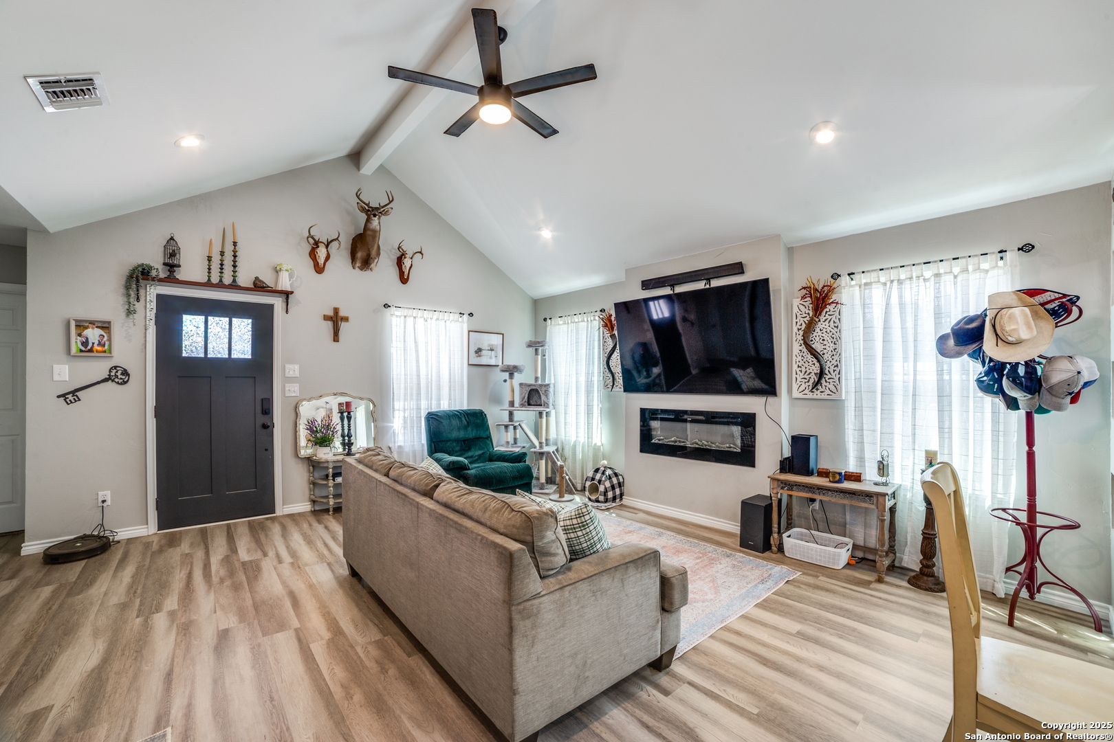 205 Canyon Lake Bandera TX 78003