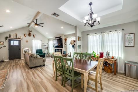 205 Canyon Lake Bandera TX 78003