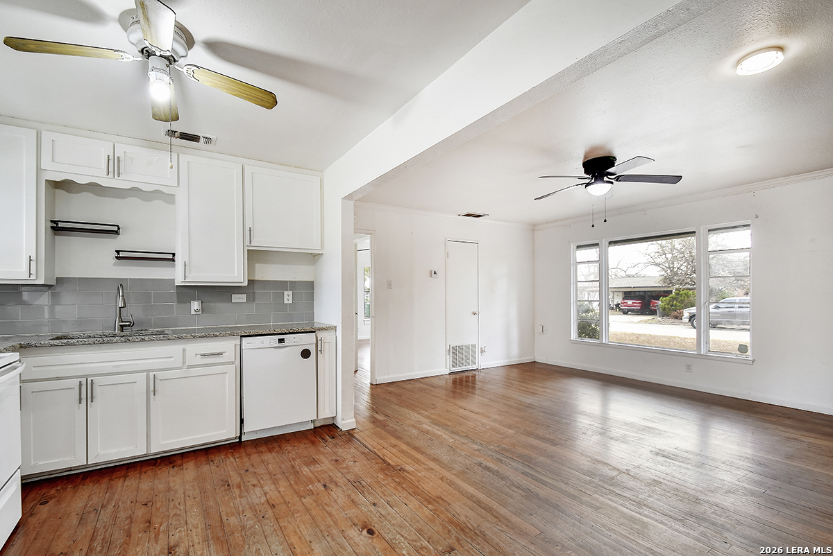 415 Blakeley Drive San Antonio TX 78209