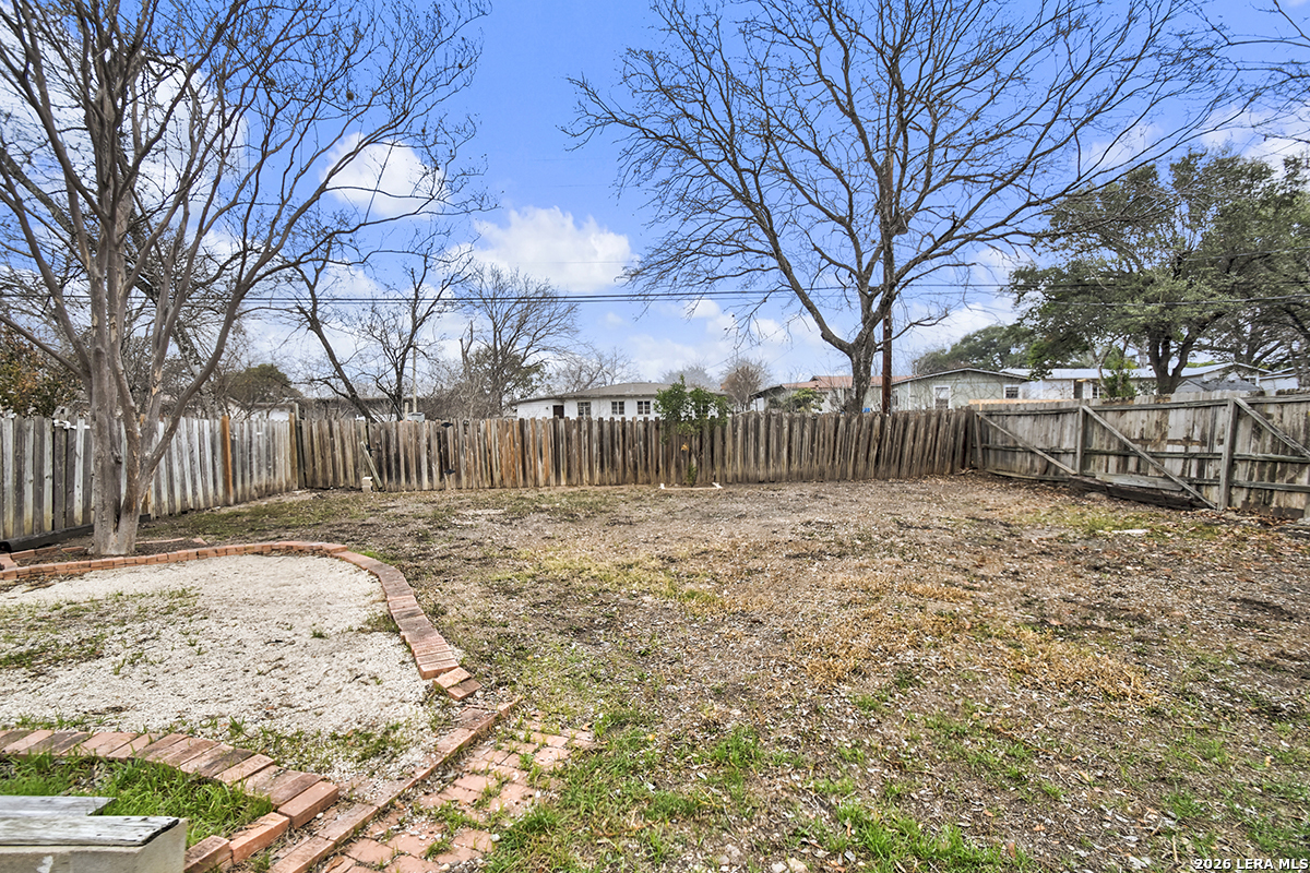 415 Blakeley Drive San Antonio TX 78209