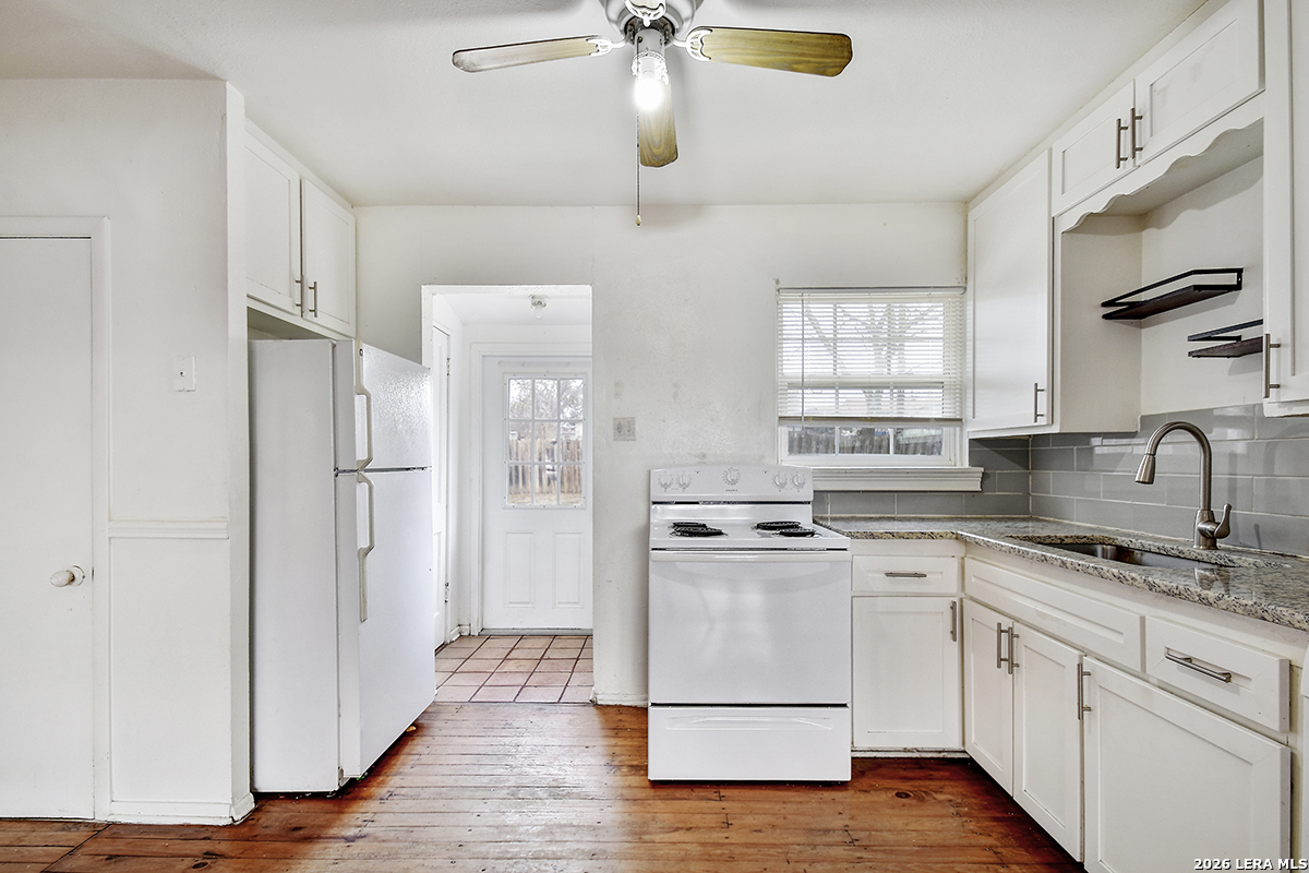 415 Blakeley Drive San Antonio TX 78209