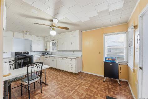 500 N Texas Nixon TX 78140
