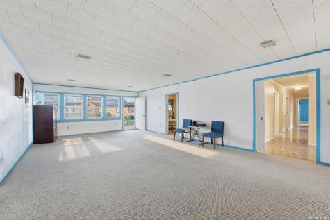 500 N Texas Nixon TX 78140