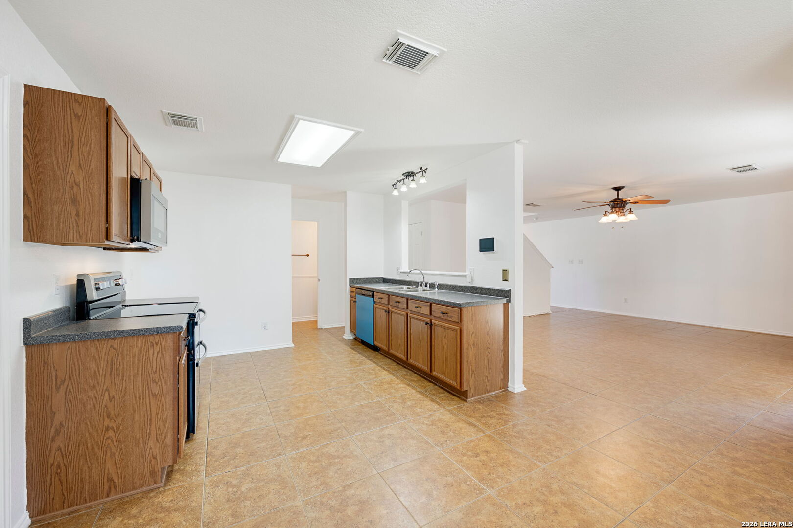 9046 Camino Rey San Antonio TX 78245