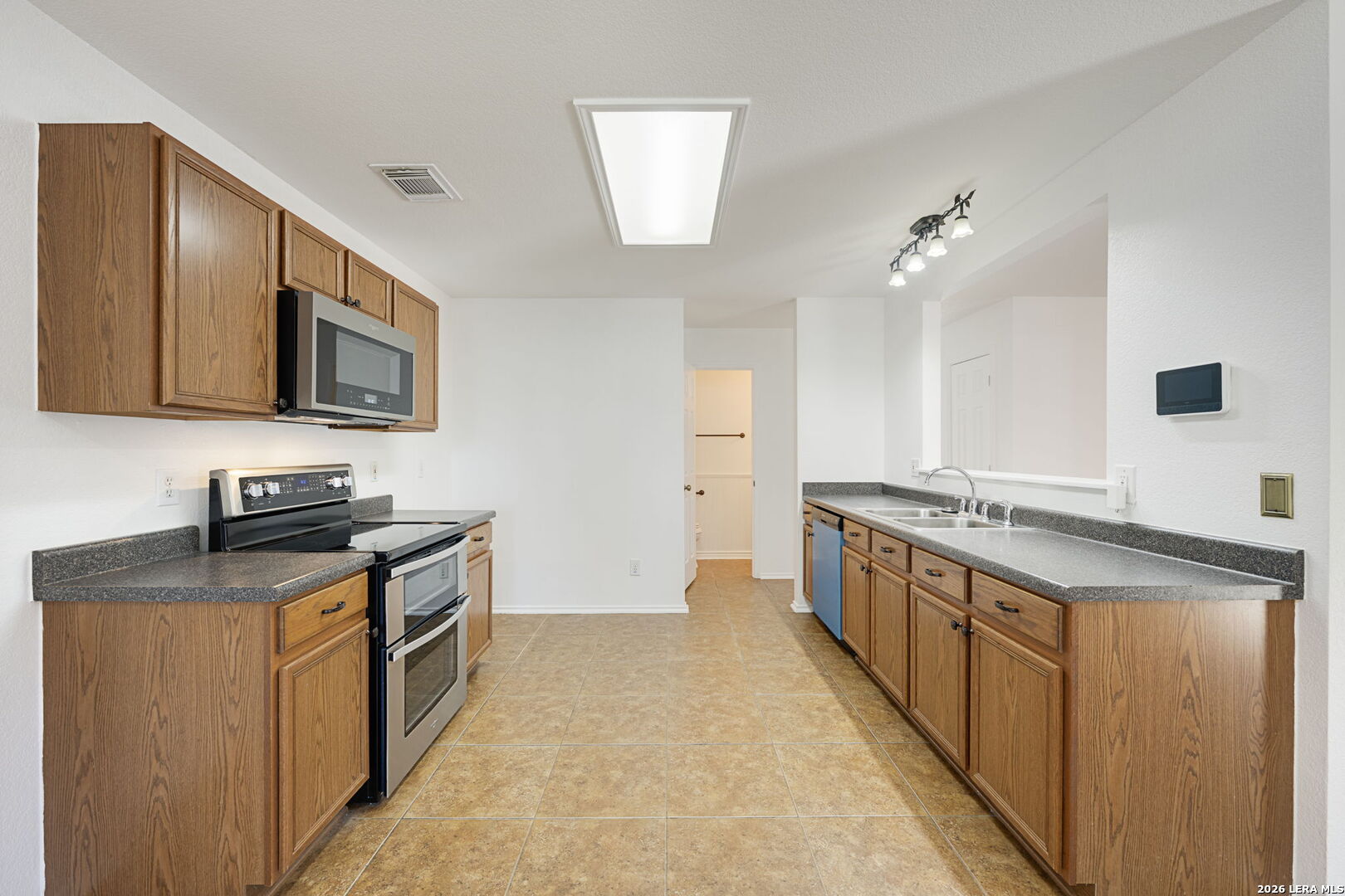 9046 Camino Rey San Antonio TX 78245