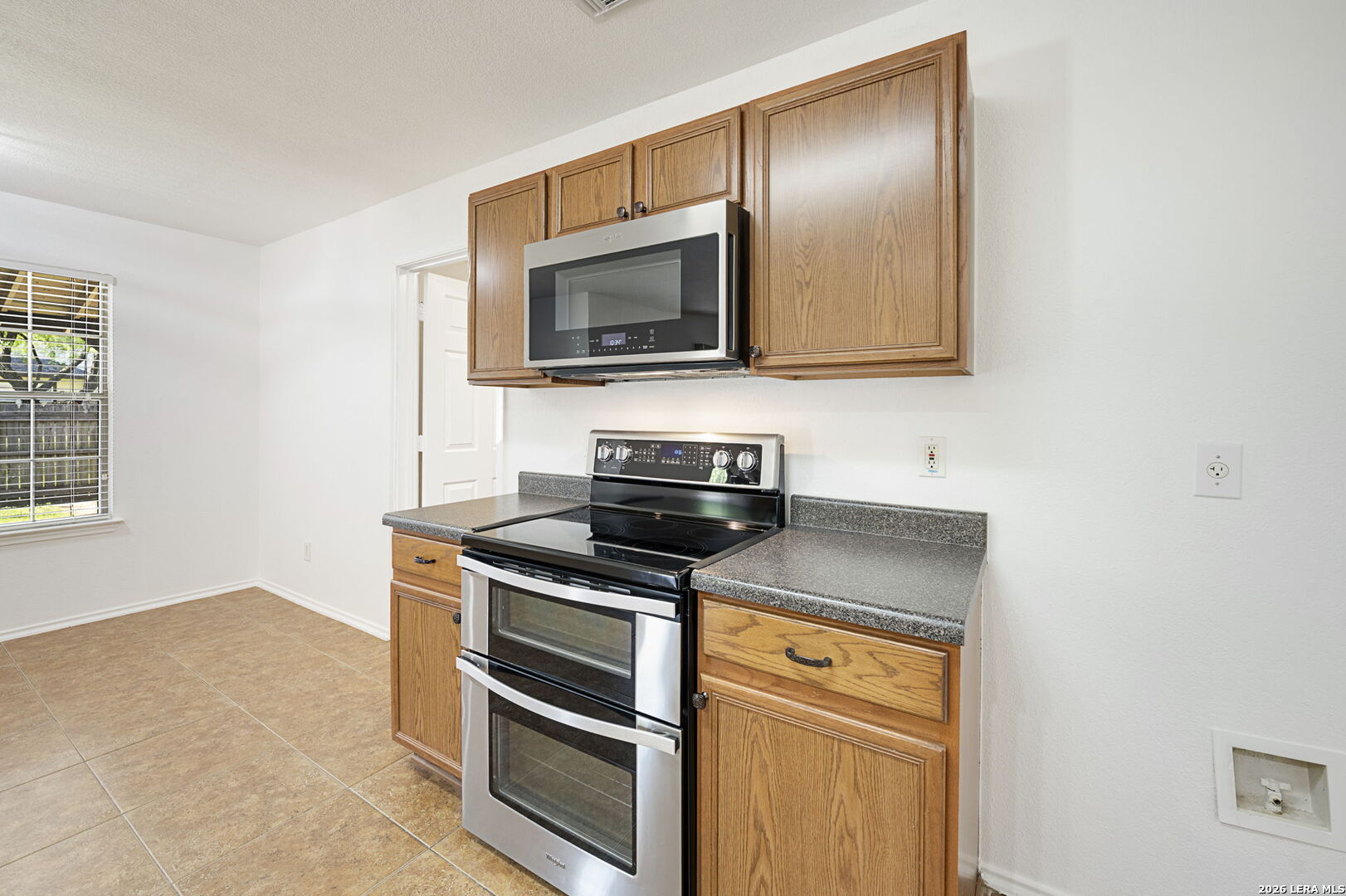 9046 Camino Rey San Antonio TX 78245