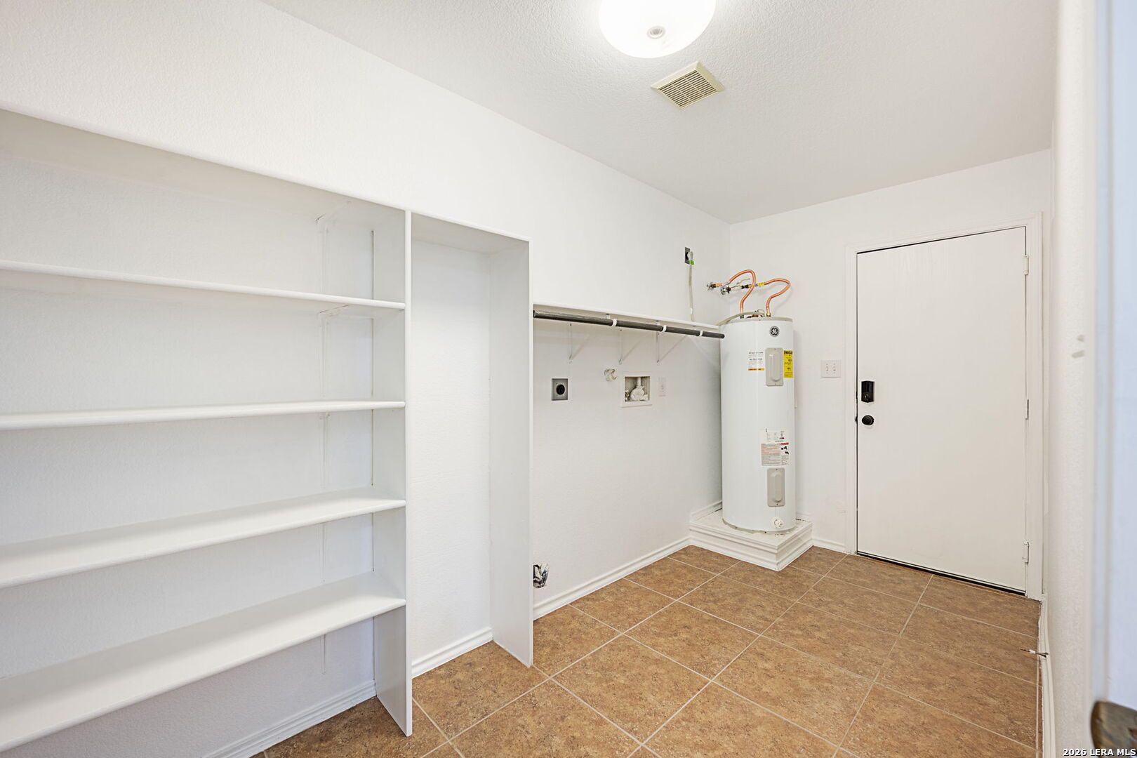 9046 Camino Rey San Antonio TX 78245