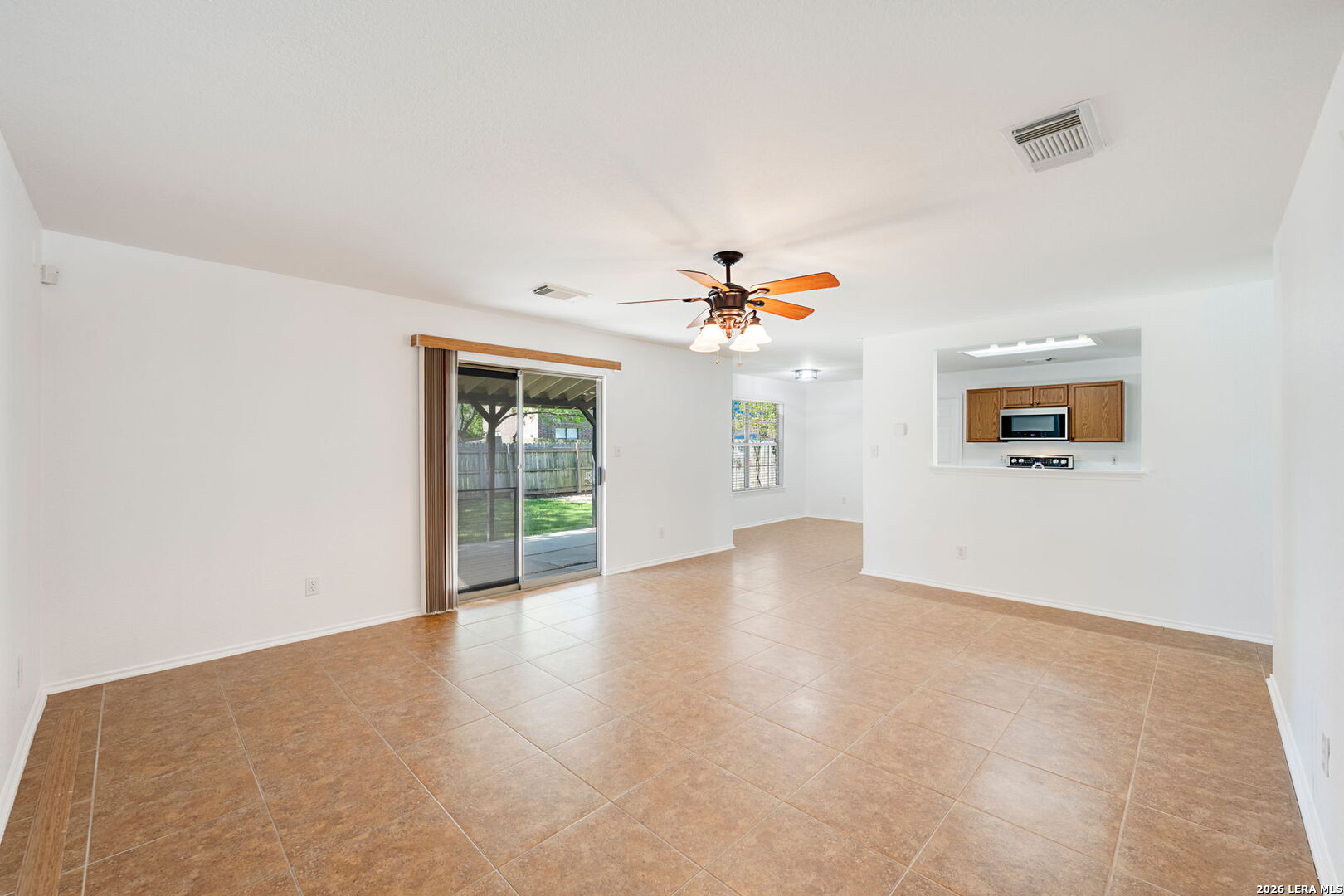 9046 Camino Rey San Antonio TX 78245