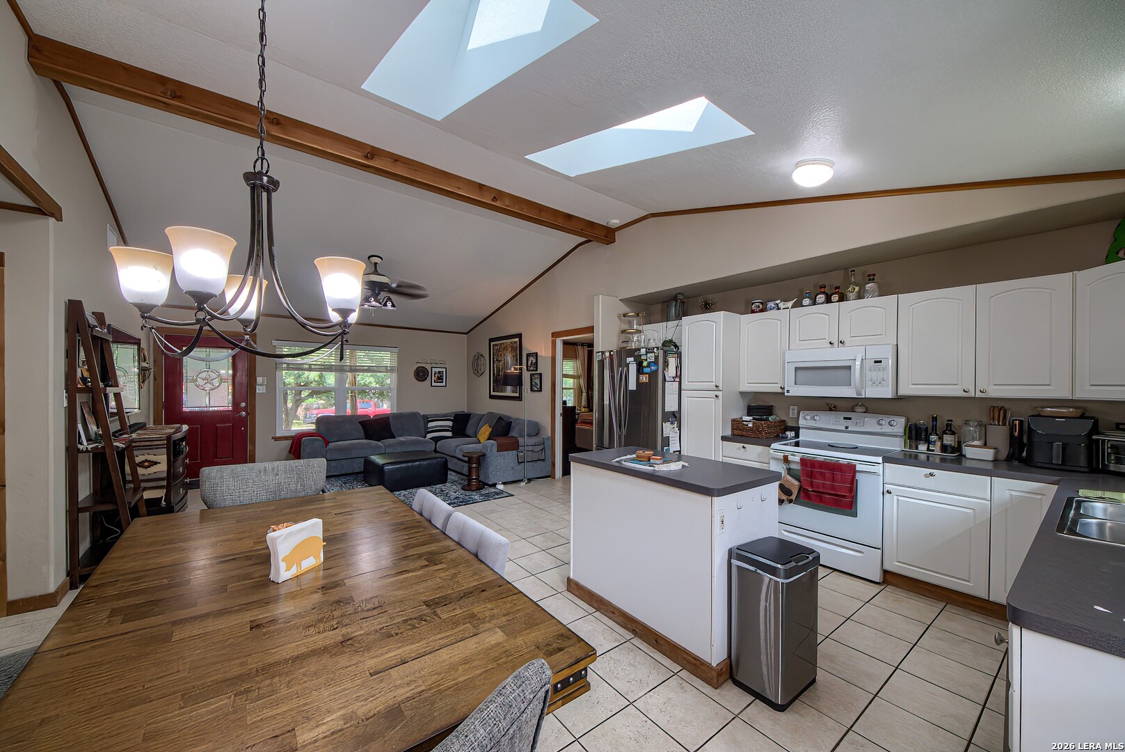 116 River Forest Castroville TX 78009