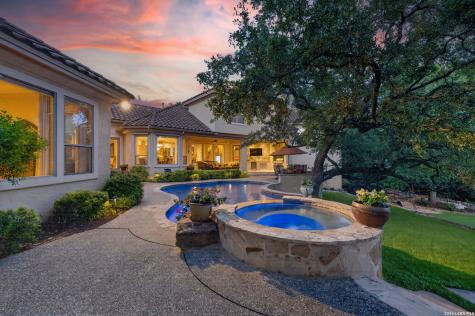 14 Champions Way San Antonio TX 78258