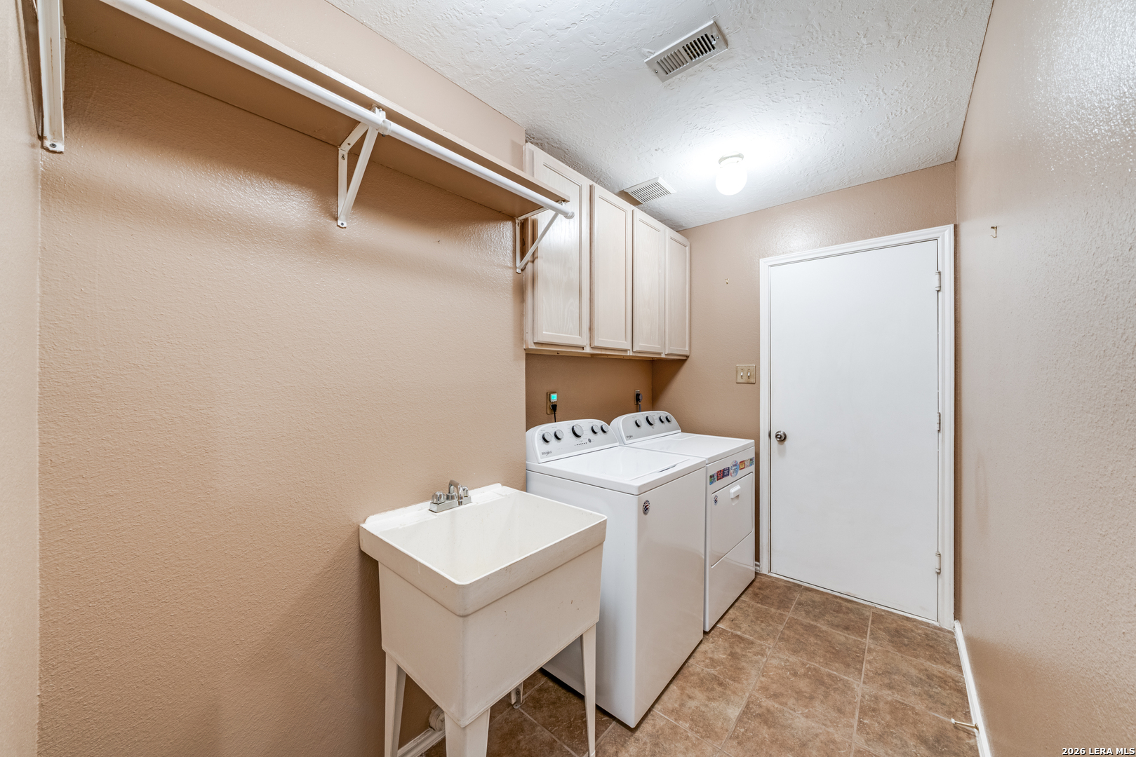 13127 Almond Bend Universal City TX 78148
