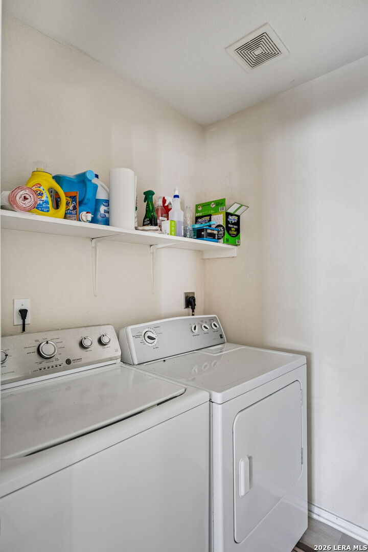 6815 Knights Haven Live Oak TX 78233