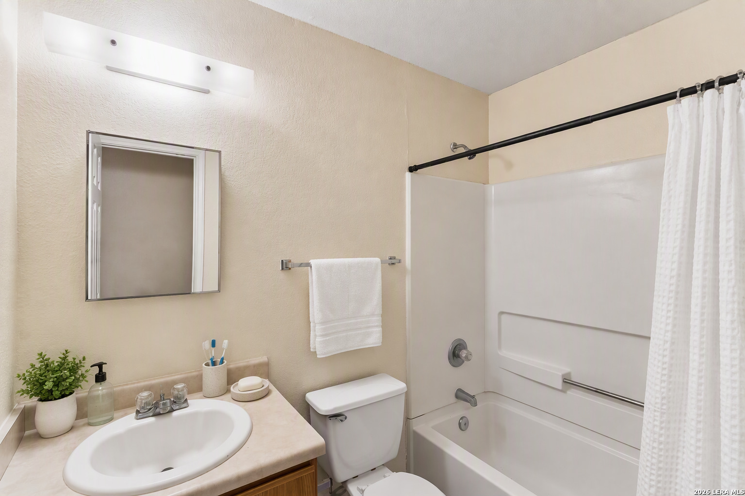6815 Knights Haven Live Oak TX 78233