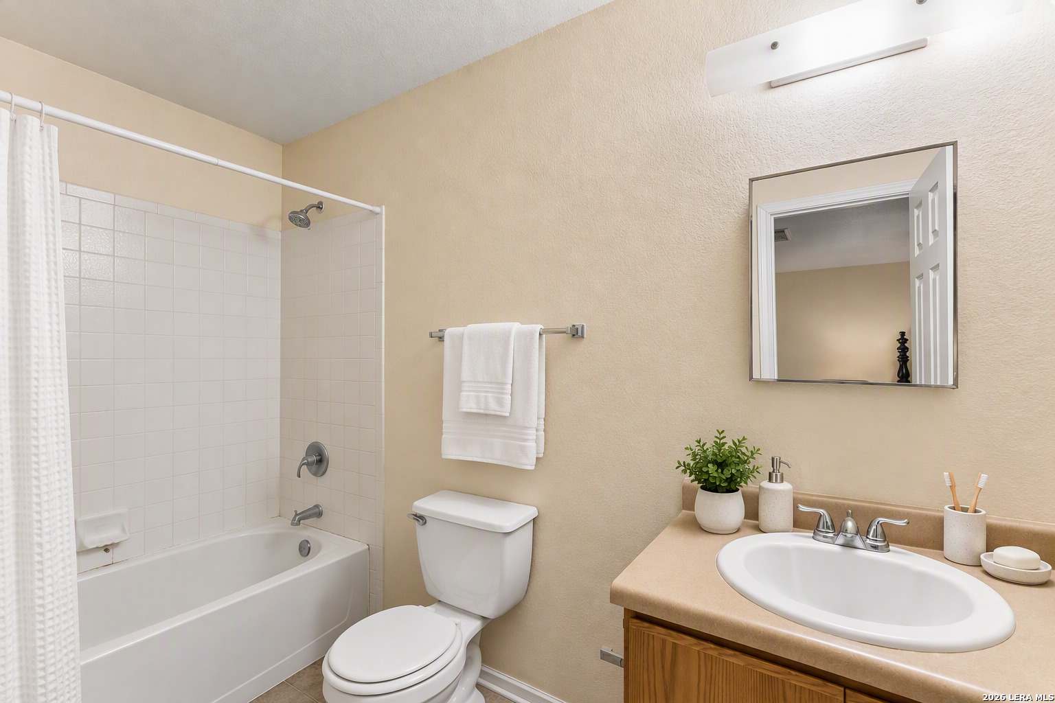 6815 Knights Haven Live Oak TX 78233