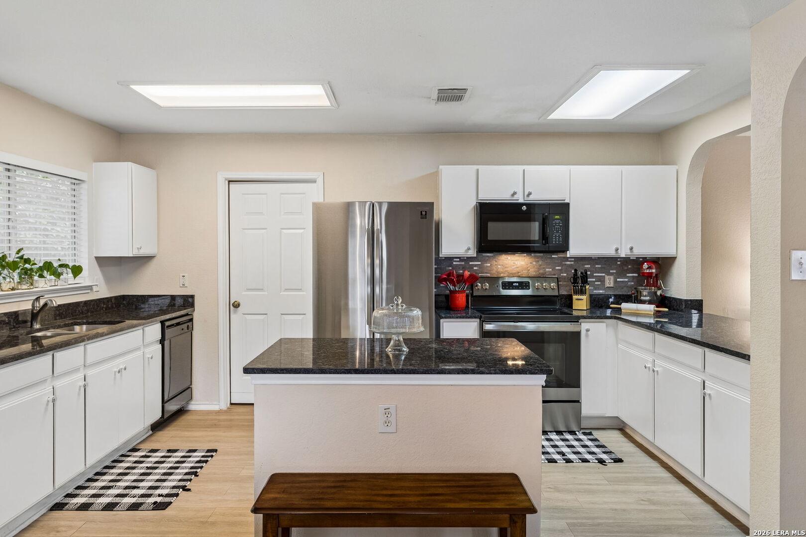 6815 Knights Haven Live Oak TX 78233