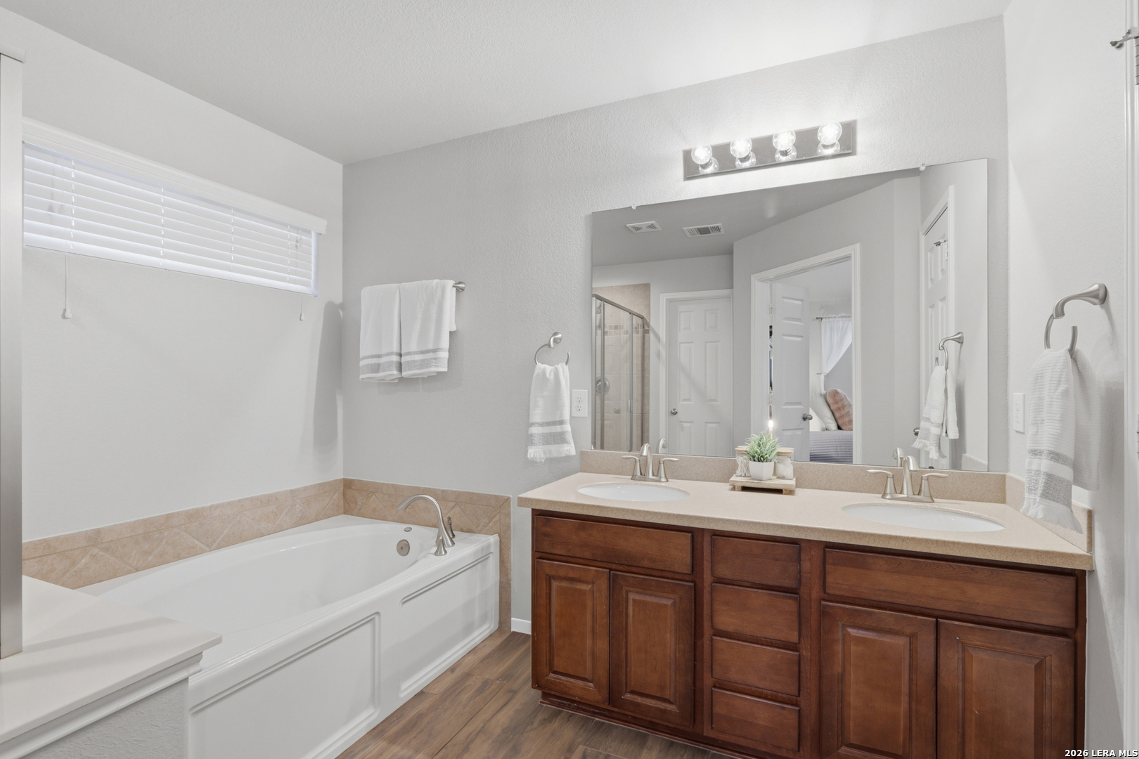 1003 Lariat San Antonio TX 78260