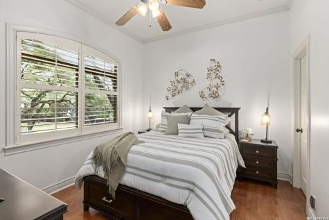 921 Great Tree Drive San Antonio TX 78260
