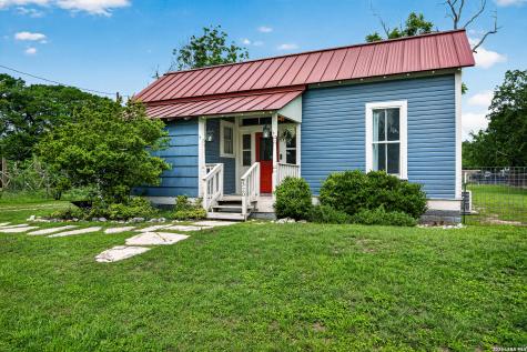 320 Second Street Comfort TX 78013