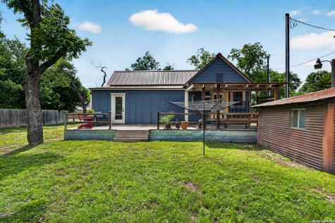 320 Second Street Comfort TX 78013