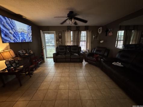 2815 Hollyhill Drive San Antonio TX 78222