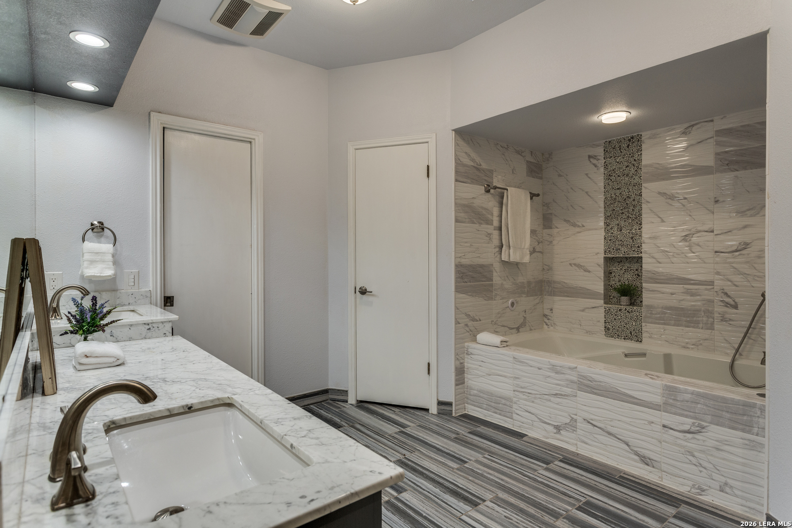 2914 Hunters Stream Street San Antonio TX 78230